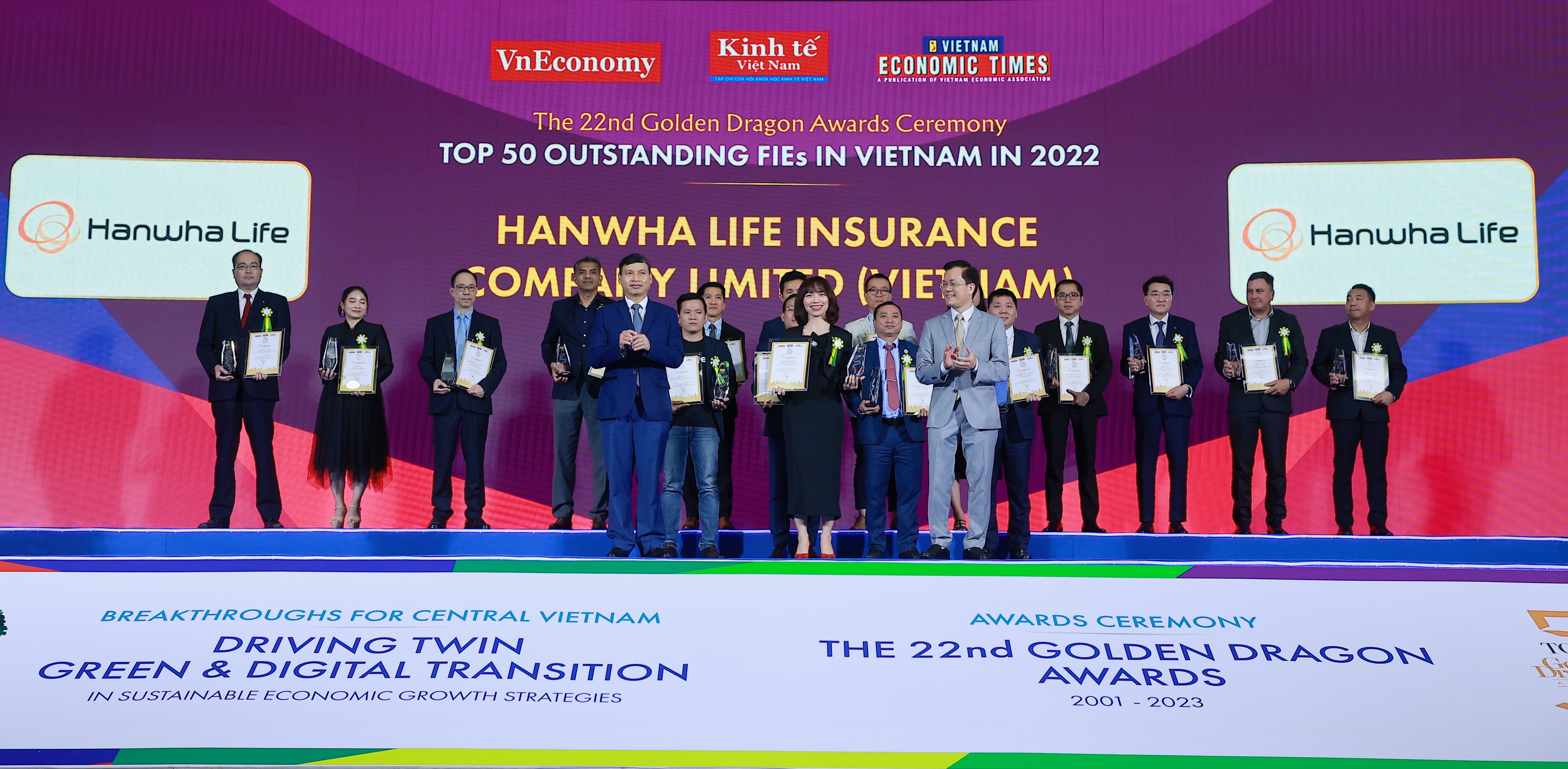 Hanwha Life Việt Nam vinh dự nhận giải thưởng Rồng Vàng lần thứ 9